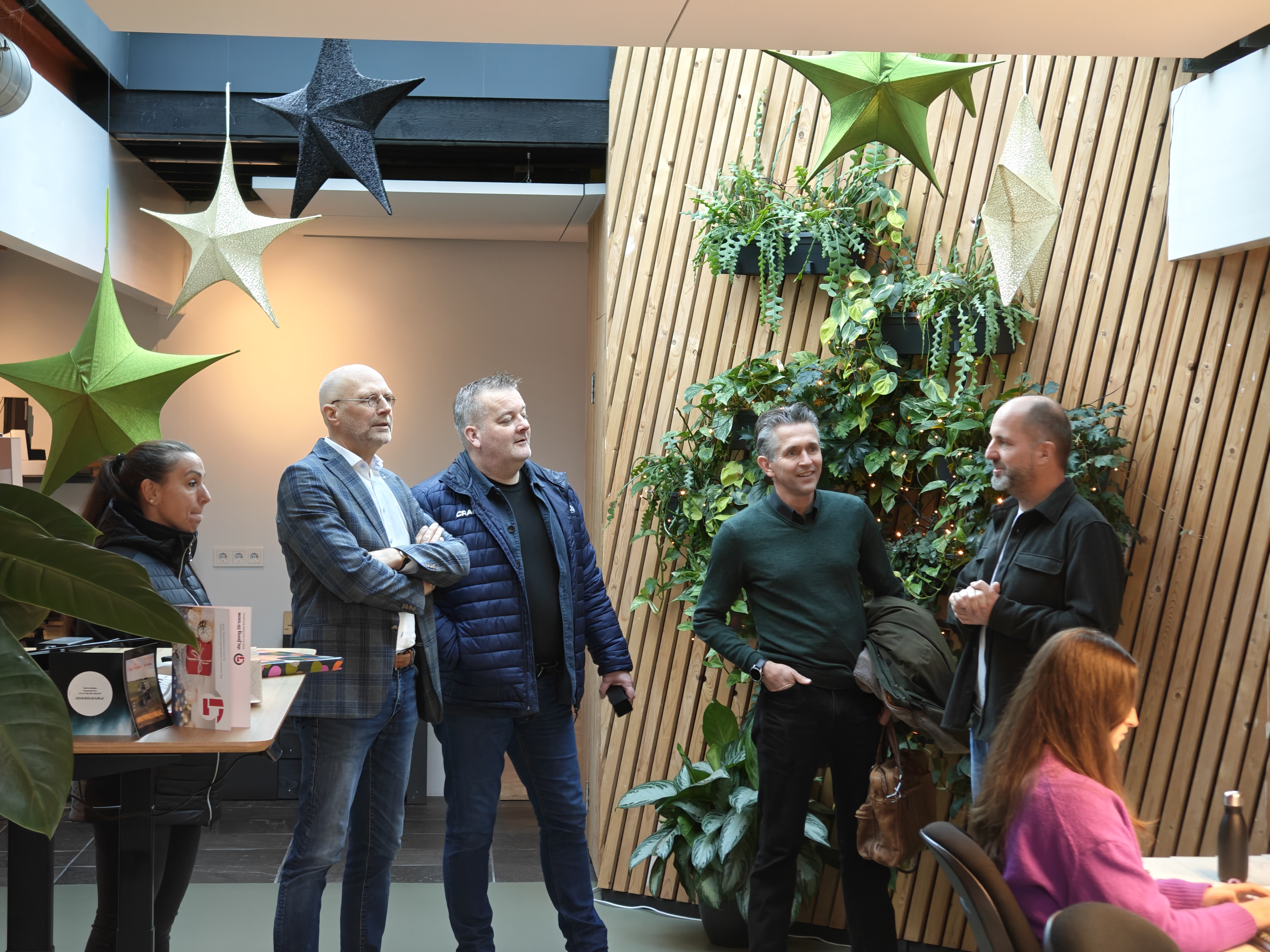 Vakjury op bezoek bij de genomineerde