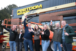 Op bezoek bij de winnaar